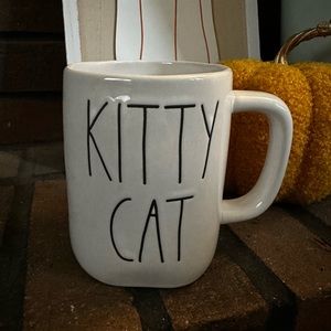 Rae Dunn ‘kitty cat’ coffee mug
